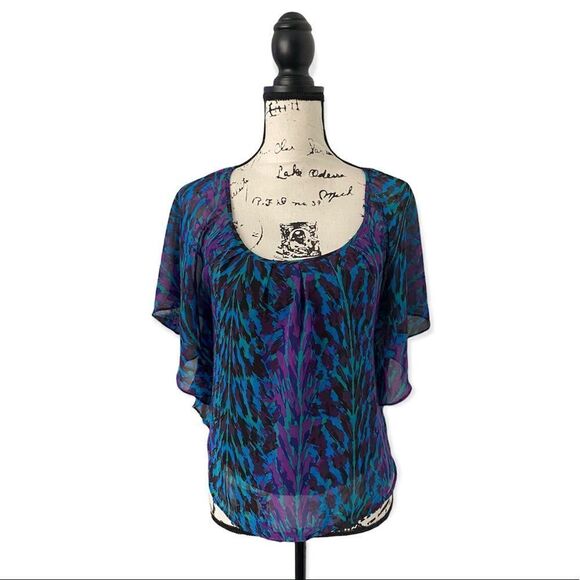 Express SZ XS abstract flowy blouse - Picture 1 of 3